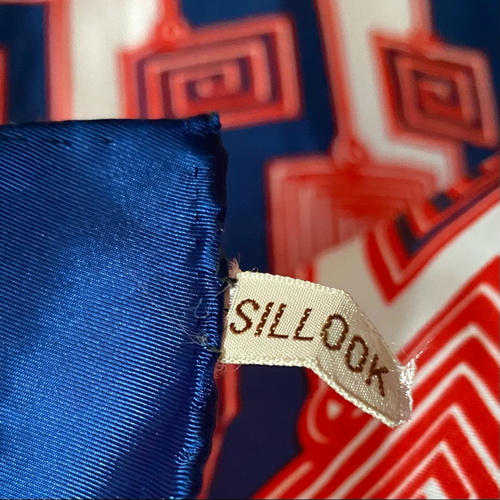 Vintage 70s Sillook Long Scarf Red White & Navy Blue Geometric 15" x 46" - Picture 4 of 15